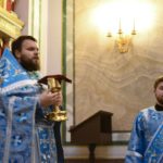 В праздник Покрова Пресвятой Богородицы, в кафедральном соборе святого благоверного князя Александра Невского г. Симферополя прошел малый престольный праздник в честь Покрова Пресвятой Богородицы.