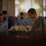 Воскресные богослужения в Александро-Невском кафедральном соборе в Неделю 12-ю по Пятидесятнице