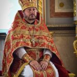 В ПРАЗДНИК ПРОИСХОЖДЕНИЯ ЧЕСТНЫХ ДРЕВ ЖИВОТВОРЯЩЕГО КРЕСТА ГОСПОДНЯ ЕПИСКОП БАХЧИСАРАЙСКИЙ КАЛЛИНИК ВОЗГЛАВИЛ ЛИТУРГИЮ В АЛЕКСАНДРО-НЕВСКОМ КАФЕДРАЛЬНОМ СОБОРЕ Г. СИМФЕРОПОЛЯ