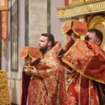 Ночная Божественная литургия в кафедральном соборе святого благоверного князя Александра Невского г. Симферополя.