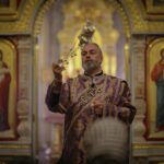 Праздничные богослужения в Александро-Невском кафедральном соборе в праздник Всемирного Воздвижения Честного и Животворящего Креста Господня