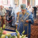 В канун праздника Успения Пресвятой Богородицы Преосвященный епископ Ялтинский Нестор совершил всенощное бдение в кафедральном Александро-Невском соборе г. Симферополя.