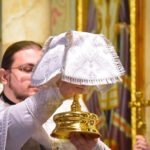 Богослужение в нижнем храме (во имя святителя Гурия, Архиепископа Таврического) в Крещенский сочельник.