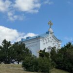 Благочинный Симферопольского городского церковного округа  посетил храм-памятник святой равноапостольной Марии Магдалины расположен на Симферопольском братском кладбище русских воинов, павших во время Крымской войны 1853–1856 гг