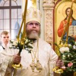В Рождественскую ночь Митрополит Тихон возглавил праздничную Божественную литургию в кафедральном Александро-Невском соборе.