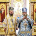Глава Крымской Митрополии, Высокопреосвященнейший Митрополит Симферопольский и Крымский Лазарь, возглавил праздничную Божественную литургию в кафедральном соборе святого благоверного князя Александра Невского г. Симферополя.