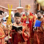 В праздник Происхождения Честных Древ Животворящего Креста Господня  епископ Нестор совершил малое освящение воды и освятил мед в кафедральном Александро-Невском соборе г. Симферополя.