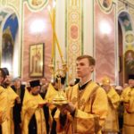 Митрополит Симферопольский и Крымский Тихон возглавил всенощное бдение в кафедральном соборе святого благоверного князя Александра Невского г. Симферополя в канун  дня памяти Корсунской иконы Божией Матери.