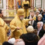 В день памяти святителя Николая Чудотворца Митрополит Лазарь возглавил Божественную литургию в кафедральном Александро-Невском соборе г. Симферополя.