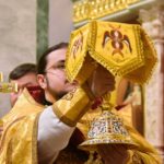 Божественная литургия  в день памяти святителя Николая, архиепископа Мир Ликийских, чудотворца в кафедральном Александро-Невском соборе.