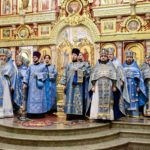 Глава Крымской Митрополии, Высокопреосвященнейший Митрополит Симферопольский и Крымский Лазарь, возглавил праздничную Божественную литургию в кафедральном соборе святого благоверного князя Александра Невского г. Симферополя.