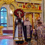 Богослужение в канун Происхождения Честных Древ Животворящего Креста Господня в кафедральном Александро-Невском соборе