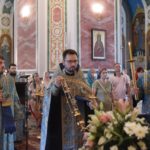 Утреня с чином Погребения Плащаницы Пресвятой Богородицы в кафедральном соборе святого благоверного князя Александра Невского г. Симферополя.
