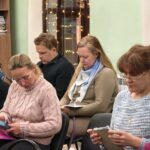 В Просветительском центре святителя Гурия Таврического при Александро-Невском кафедральном соборе прошли очередные занятия с учащимися библейско-богословских курсов