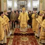 В день памяти святителя Николая Чудотворца Митрополит Лазарь возглавил Божественную литургию в кафедральном Александро-Невском соборе г. Симферополя.