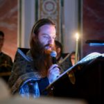 В канун Великой Пятницы Митрополит Симферопольский и Крымский Лазарь возглавил утреню с чтением двенадцати Евангелий Последования Святых и спасительных Страстей Господа нашего Иисуса Христа в кафедральном Александро-Невском соборе г Симферополя.