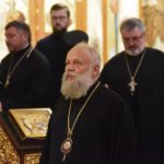 Духовенство молитвенно почтили мощи Святителя Гурия Таврического, почивающие в нижнем храме кафедрального Александро- Невского собора г. Симферополя.