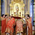 В ДЕНЬ ПРАЗДНОВАНИЯ ПЕРЕНЕСЕНИЯ МОЩЕЙ  СВЯТИТЕЛЯ  И ЧУДОТВОРЦА НИКОЛАЯ МИТРОПОЛИТ СИМФЕРОПОЛЬСКИЙ И КРЫМСКИЙ ЛАЗАРЬ ВОЗГЛАВИЛ ЛИТУРГИЮ В АЛЕКСАНДРО-НЕВСКОМ КАФЕДРАЛЬНОМ СОБОРЕ Г. СИМФЕРОПОЛЯ.