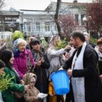 В праздник Входа Господня в Иерусалим  епископ Бахчисарайский Каллиник совершил праздничную Божественную литургию в кафедральном Александро-Невском соборе г. Симферополя.