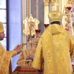 Преосвященный Евфимий, епископ Луховицкий возглавил Литургию в Неделю 16-ю по Пятидесятниц  в кафедральном Свято-Александро-Невском соборе г. Симферополя.