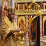 Митрополит Симферопольский и Крымский Тихон возглавил всенощное бдение в кафедральном соборе святого благоверного князя Александра Невского г. Симферополя в канун  дня памяти Корсунской иконы Божией Матери.