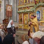 Воскресное богослужение в Александро-Невском кафедральном соборе в Неделю 26-ю по Пятидесятнице