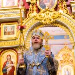 В  Неделю Крестопоклонную Митрополит Тихон возглавил Литургию в кафедральном Александро-Невского собора.