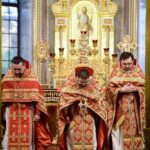 В ДЕНЬ ПРАЗДНОВАНИЯ ПЕРЕНЕСЕНИЯ МОЩЕЙ  СВЯТИТЕЛЯ  И ЧУДОТВОРЦА НИКОЛАЯ МИТРОПОЛИТ СИМФЕРОПОЛЬСКИЙ И КРЫМСКИЙ ЛАЗАРЬ ВОЗГЛАВИЛ ЛИТУРГИЮ В АЛЕКСАНДРО-НЕВСКОМ КАФЕДРАЛЬНОМ СОБОРЕ Г. СИМФЕРОПОЛЯ.
