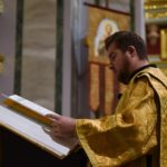 Литургия в Неделю 28-ю по Пятидесятнице, день памяти великомученицы Варвары в кафедральном Александро-Невском соборе.