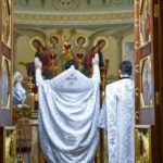В РОЖДЕСТВЕНСКИЙ СОЧЕЛЬНИК БЫЛА СОВЕРШЕНА ЛИТУРГИЯ СВЯТИТЕЛЯ ВАСИЛИЯ ВЕЛИКОГО В АЛЕКСАНДРО-НЕВСКОМ КАФЕДРАЛЬНОМ СОБОРЕ Г. СИМФЕРОПОЛЯ.