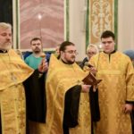 В канун дня памяти святителя Николая, архиепископа Мир Ликийских, чудотворца, епископ Ялтинский Нестор совершил всенощное бдение в кафедральном Свято-Александро-Невском соборе г. Симферополя.