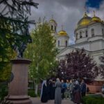 Митрополит Ташкентский и Узбекистанский Викентий посетил Александро-Невский кафедральный собор и молодежный центр «Точка опоры» г. Симферополя
