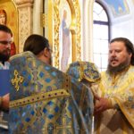 В  Неделю 12-ю по Пятидесятнице Преосвященный епископ Каллиник совершил Божественную литургию в кафедральном Александро-Невском соборе г. Симферополя.