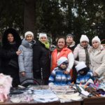 На территории кафедрального Свято-Александро- Невского собора прошла благотворительная ярмарка посвящённая дню памяти святителя Николая Чудотворца.