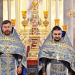 В  Неделю 12-ю по Пятидесятнице Преосвященный епископ Каллиник совершил Божественную литургию в кафедральном Александро-Невском соборе г. Симферополя.
