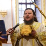 В Неделю 5-ю по Пятидесятнице, праздник Тихвинской иконы Божией Матери епископ Каллиник совершил Божественную литургию в кафедральном Александро-Невском соборе г.Симферополя.
