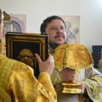 В ВОССТАНОВЛЕННОМ ХРАМЕ 4-Х СВЯТИТЕЛЕЙ МОСКОВСКИХ ПЕТРА, АЛЕКСИЯ, ИОНЫ И ФИЛИППА В ПРЕСТОЛЬНЫЙ ПРАЗДНИК ЕПИСКОП КАЛЛИНИК СОВЕРШИЛ ПЕРВУЮ БОЖЕСТВЕННУЮ ЛИТУРГИЮ.