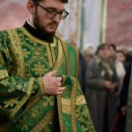 В канун праздника Входа Господня в Иерусалим Митрополит Симферопольский и Крымский Лазарь возглавил всенощное бдение в кафедральном Александро-Невском г. Симферополя.