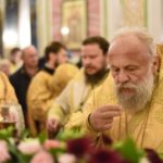 Митрополит Симферопольский и Крымский Тихон возглавил всенощное бдение в кафедральном соборе святого благоверного князя Александра Невского г. Симферополя в канун  дня памяти Корсунской иконы Божией Матери.