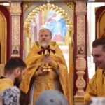 В Неделю 4-ю по Пятидесятнице, Преосвященный Каллиник, епископ Бахчисарайский совершил Божественную литургию в кафедральном соборе святого благоверного князя Александра Невского г. Симферополя.