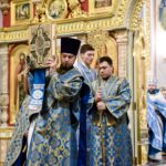 Глава Крымской Митрополии, Высокопреосвященнейший Митрополит Симферопольский и Крымский Лазарь, возглавил праздничную Божественную литургию в кафедральном соборе святого благоверного князя Александра Невского г. Симферополя.