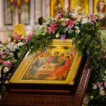 Всенощное бдение в кафедральном соборе святого благоверного князя Александра Невского  в канун праздника Святой Троицы (Пятидесятницы)