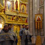 Всенощное бдение в канун Недели 3-й Крестопоклонной в кафедральном Александро-Невском соборе.