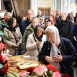 Митрополит Симферопольский и Крымский Лазарь совершил вечерню с чином выноса Святой Плащаницы в кафедральном Свято-Александро-Невском соборе г. Симферополя.