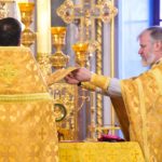 Божественная литургия в Неделю 26-ю по Пятидесятнице в кафедральном Свято-Александро-Невском соборе.