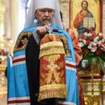 Митрополит Симферопольский и Крымский Лазарь совершил Пасхальную вечерню вторника Светлой седмицы в кафедральном Александро-Невском соборе г. Симферополя.