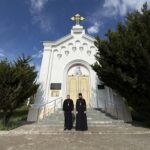 Настоятель Александро-Невского кафедрального собора посетил храм-памятник святой равноапостольной Марии Магдалины, расположенный на Симферопольском братском кладбище русских воинов, павших во время Крымской войны