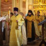 Воскресные богослужения в Александро-Невском кафедральном соборе в Неделю 4-ю по Пятидесятнице
