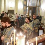 В  кафедральном Александро-Невском соборе г. Симферополя было совершено всенощное бдение в канун праздника Введения во храм Пресвятой Владычицы нашей Богородицы и Приснодевы Марии