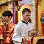 Митрополит Симферопольский и Крымский Лазарь возглавил Литургию в кафедральном Александро-Невском соборе  в праздник Происхождения Честных Древ Животворящего Креста Господня.